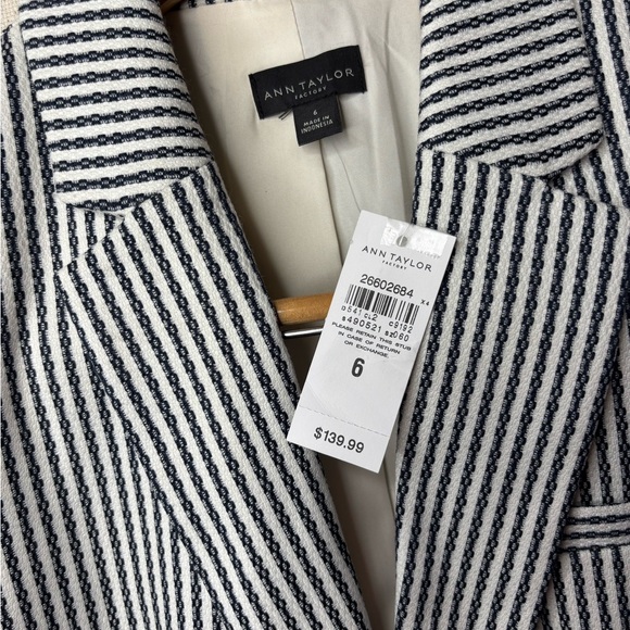 Ann Taylor factory women’s size 6/6P suit set NWT - Picture 4 of 9
